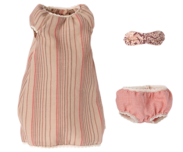 Ratoncita Medium con camisón
