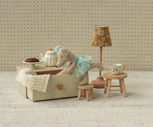 Ratoncita bailarina en su cama - verde