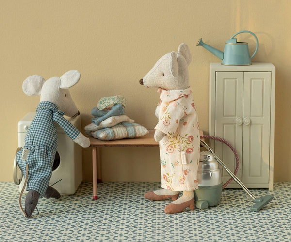 Ratoncitos abuelos en su caja de puros 2026