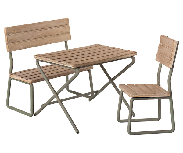 Set de muebles de jardín - mesa, banco, silla